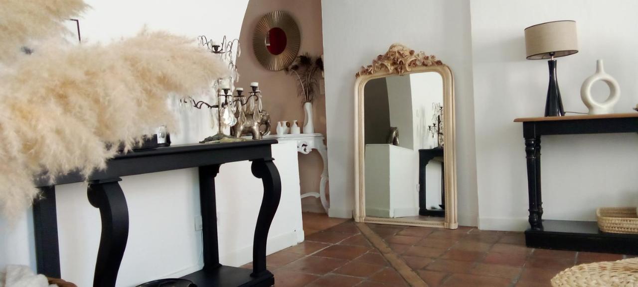 La Maison Perchee Aigues-Mortes Dış mekan fotoğraf